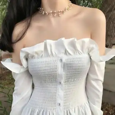 qq头像女生性感锁骨高清好看的女生性感锁骨头像图片