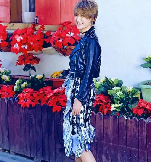 毛林林最新春拍写真 造型玩转中性风