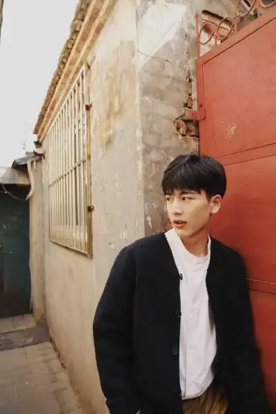 南京师范大学校草身高192体重140学霸一枚张凌赫z