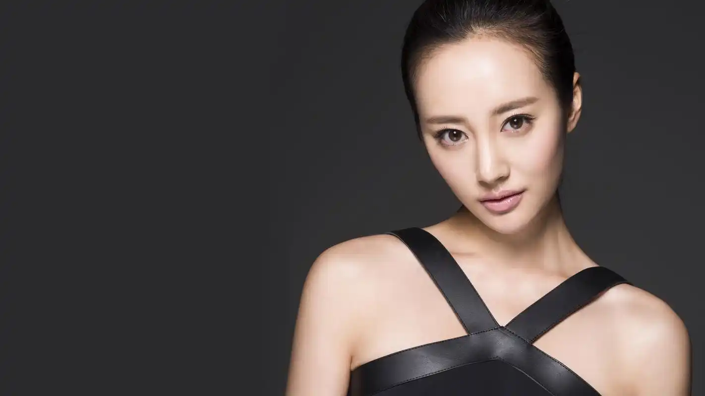 美女明星李纯时尚写真桌面壁纸下载高清大图预览1920x1080_大陆明星