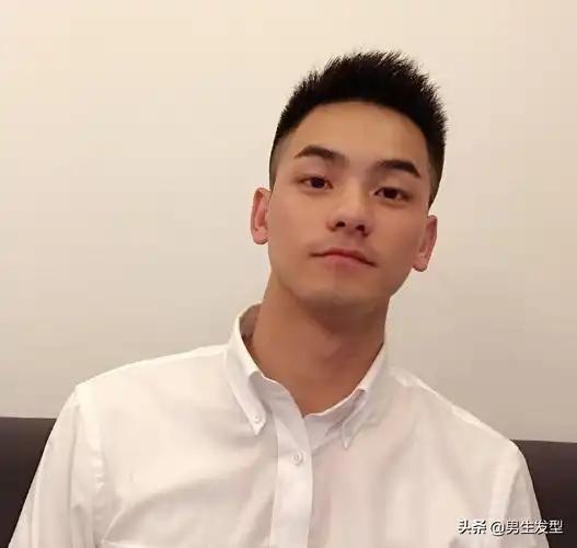 开学季:推荐3款男生"短发"发型,谁剪谁帅气