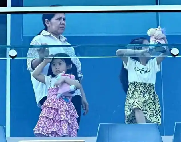 不得不说,两个女儿也很会投胎,成为郭富城的孩子是何等幸运的一件事情