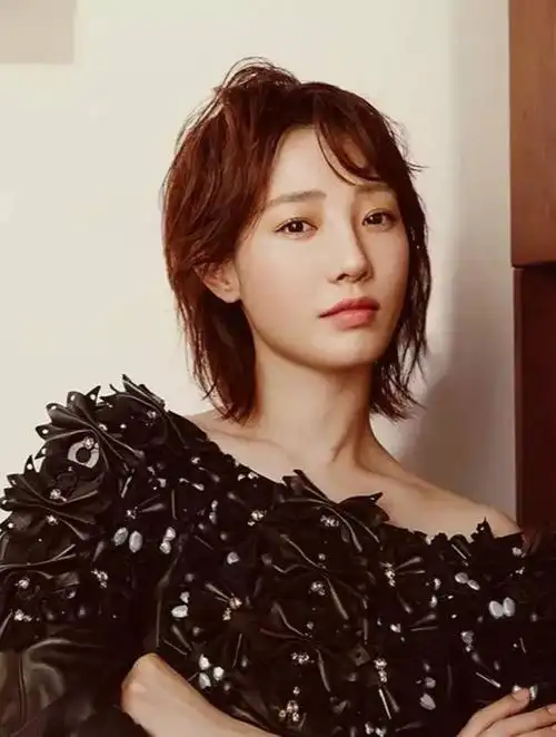 白百何穿深v装出席活动,网友:太漂亮了3