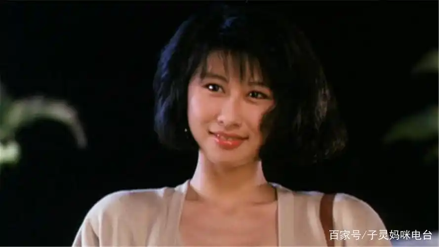 今天我们来回望乐坛一姐叶倩文的音乐故事,以及那些