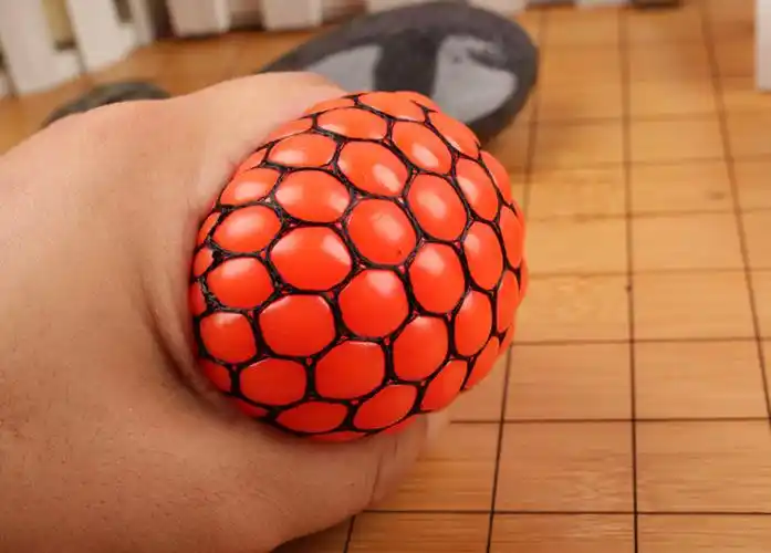 发邢萄球 手捏葡萄球整人整稀奇古怪减压玩具搞怪创意水球