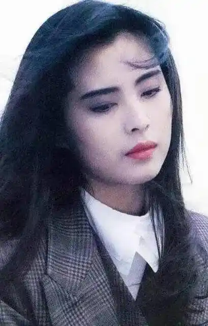 王祖贤:永恒的银幕女神,无惧岁月的美好追求者_成为了_演艺_人们