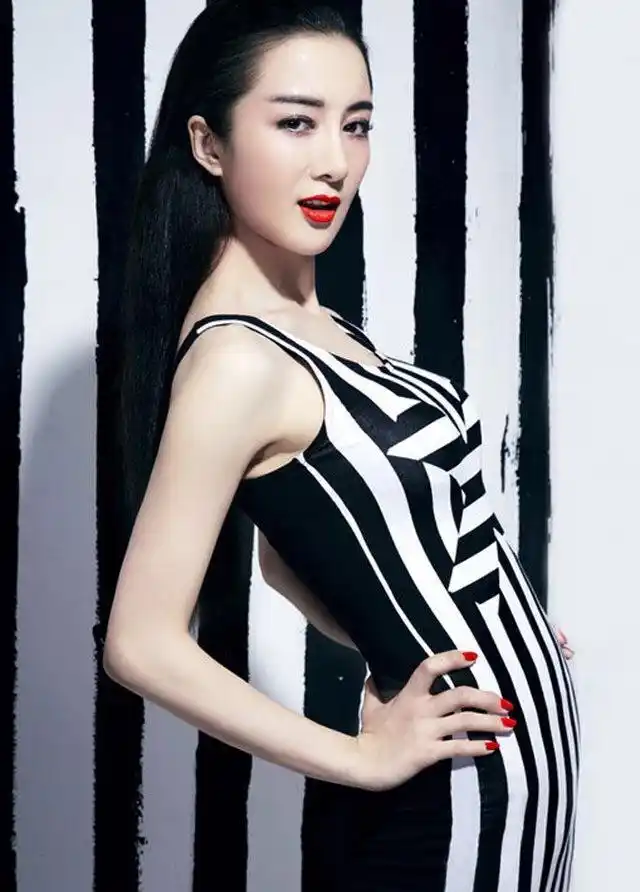 北方有佳人 李依晓