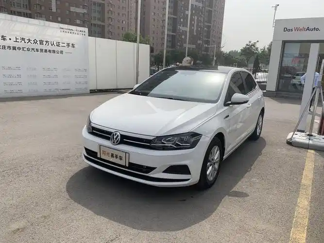 上汽大众 polo两厢plus-1.5-a/mt炫彩科技版(国Ⅵ)