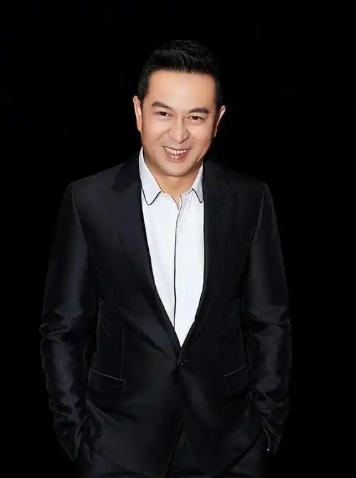 张嘉译:头发剃了,合同也签了,他却把我给换了,这不是欺负人嘛|娱乐圈