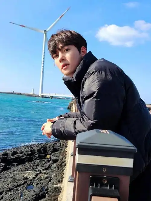 韩国明星no.31-池昌旭ins图片