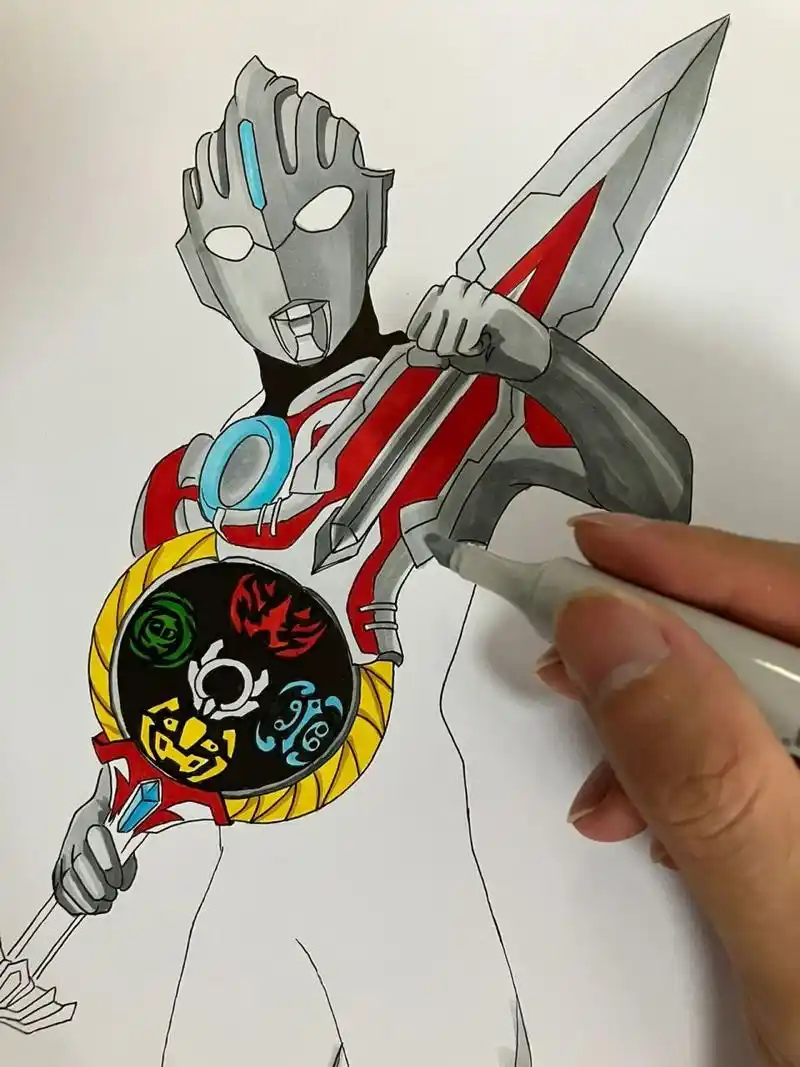 马克笔手绘欧布奥特曼详细过程 首先肯定是线稿,先把大概的线条画出来