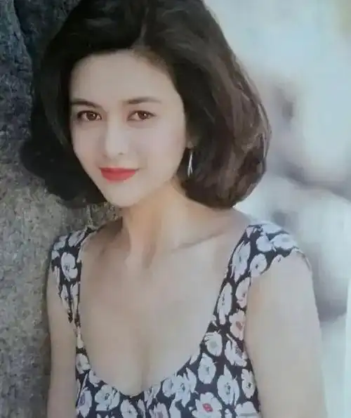 惯三女神关之琳一个顶级白富美的黑化堕落史