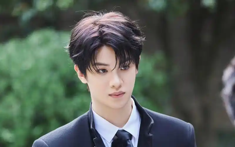 《极挑营业中》第三期 justin黄明昊cut