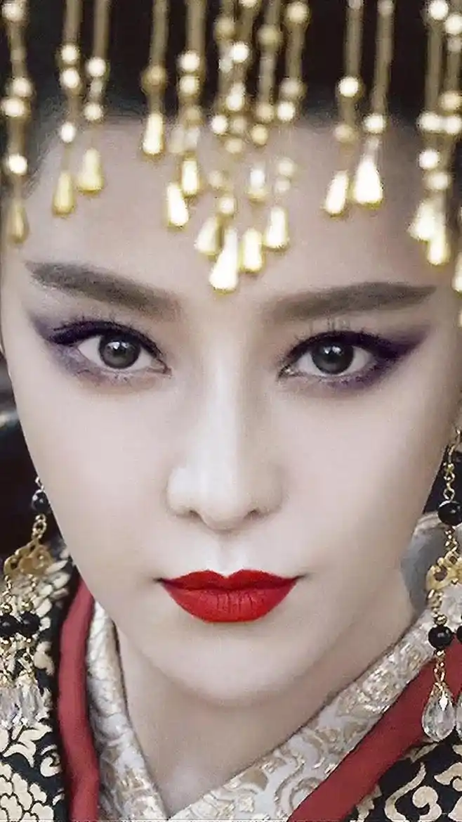 范冰冰新剧《赢天下》造型盘点,女皇装雪地装你爱哪一套?