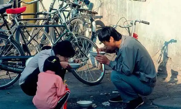 老照片:天津80年代的津门市井风味