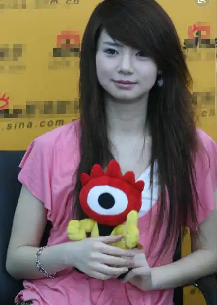 揭秘戚薇成名背后的辛酸史,戚薇是怎样出道的_李承铉_生活_外公