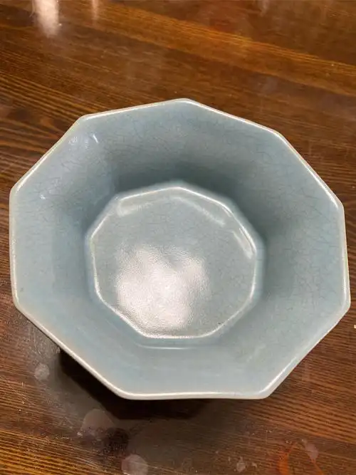 北宋清凉寺汝窑三足多边洗,微观老化拍摄