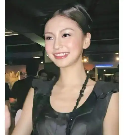 杨颖整容前后对比