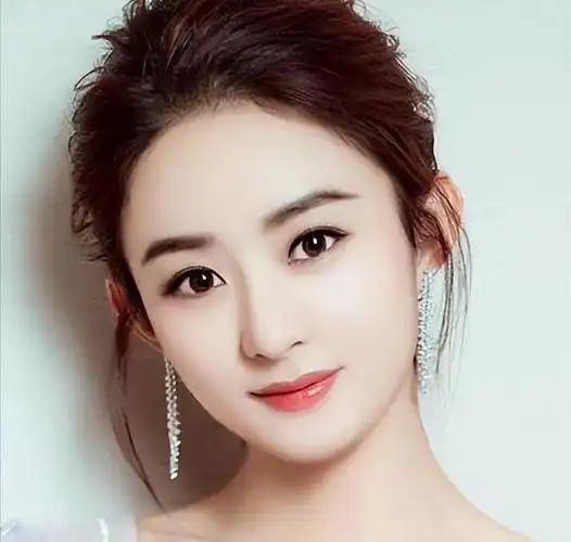 演技被严重低估的女演员,李沁证明了自己,迪丽热巴最可惜