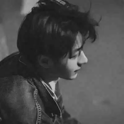 黑白头像深情男生霸气冷酷图片