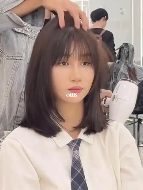 圆脸的女生适合剪刘海锁骨发吗