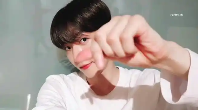 边伯贤#ok小贤&比心小贤