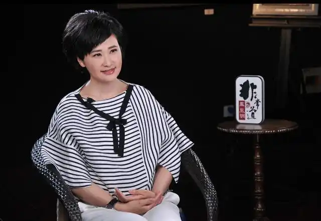 刘长乐,已经70岁了,已退居幕后,他和同事们,珍贵的合影照曝光|凤凰