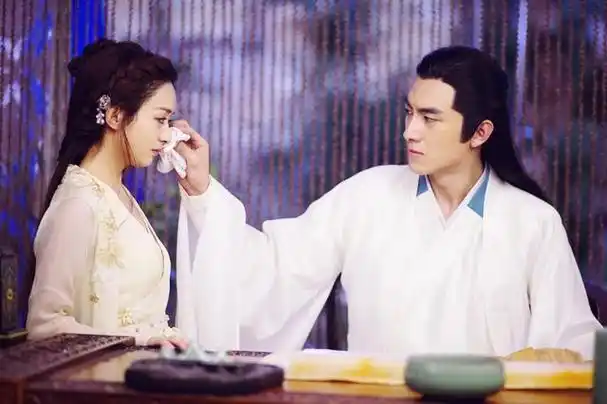 赵丽颖的反击揭露冯绍峰的尴尬现状这次乐嘉的话有人信了