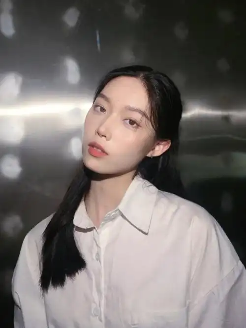 嗯怎么不算校花呢今天浅试下清纯学姐风03