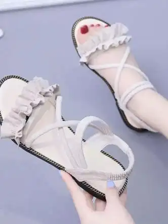 贤语凉鞋女学生韩版公主鞋百搭凉鞋女中学生凉鞋平底新款网红ins米