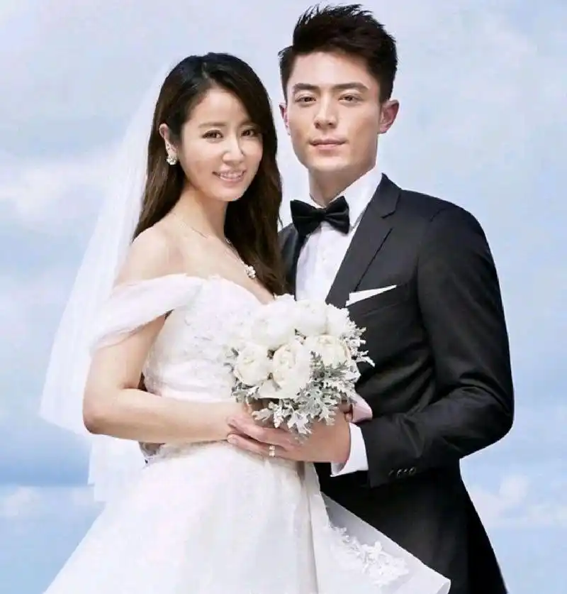 明星真夫妻婚纱照大合集 明星夫妻的婚纱照往往成为了美丽浪漫的见证
