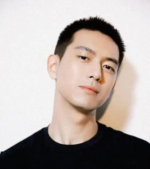 王一博的短发,李易峰的圆寸,李现的短寸,全是我喜欢的发型_头发