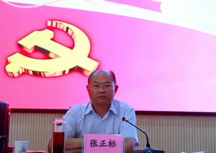 银川市医保中心第一党支部参加人社局"七一"主题党日党课教育活动