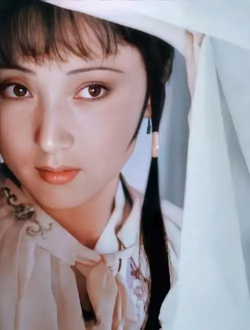 有没有87版林黛玉的高清壁纸可以分享