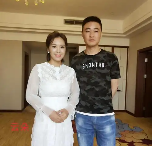 陈小春个人资料  陈小春,应采儿的丈夫,香港演员歌手,1985年加入vbb