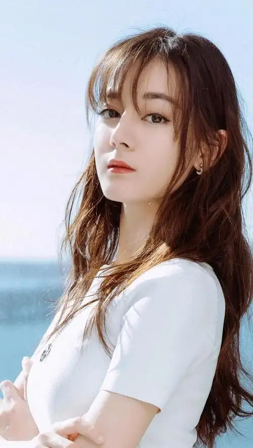 迪丽热巴高清壁纸 清新甜美 优雅大方