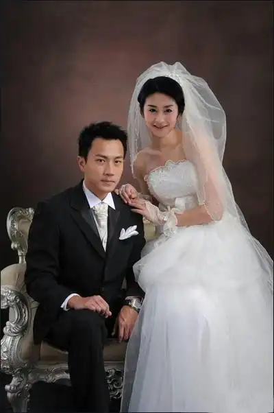 千山暮雪(2011年刘恺威主演电视剧)_尚可名片