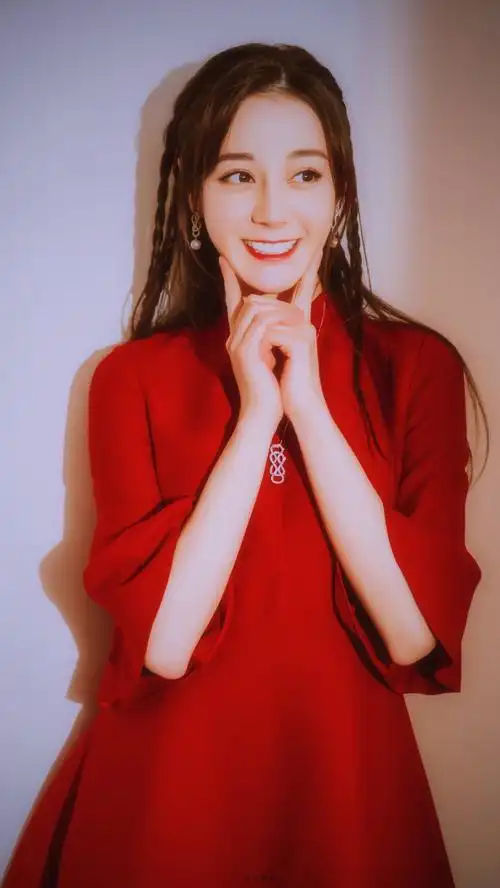 cr花火烟笼迪丽热巴2019年央视春节联欢