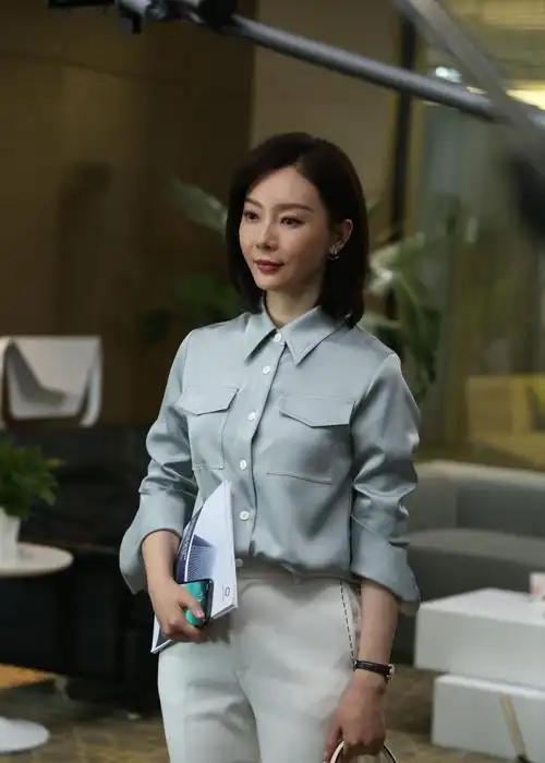 气质太棒了,演员陈数罕见剧照