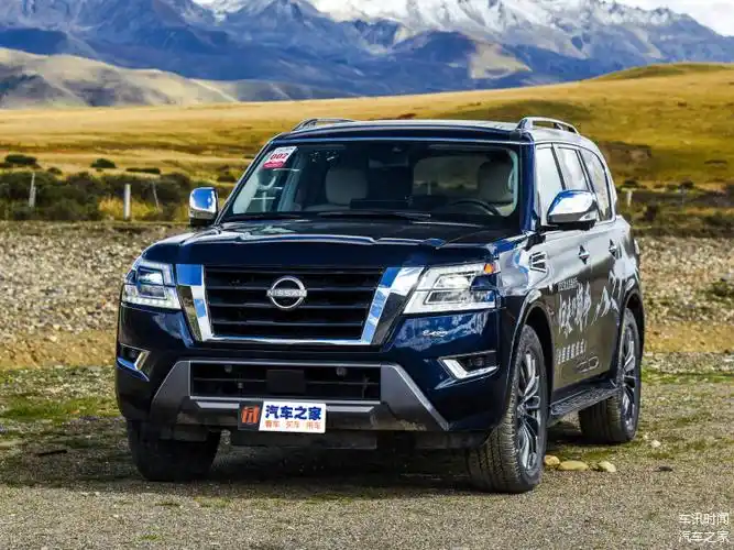 真正巨无霸suv长超5米3配56lv8大自吸带你看日产途乐