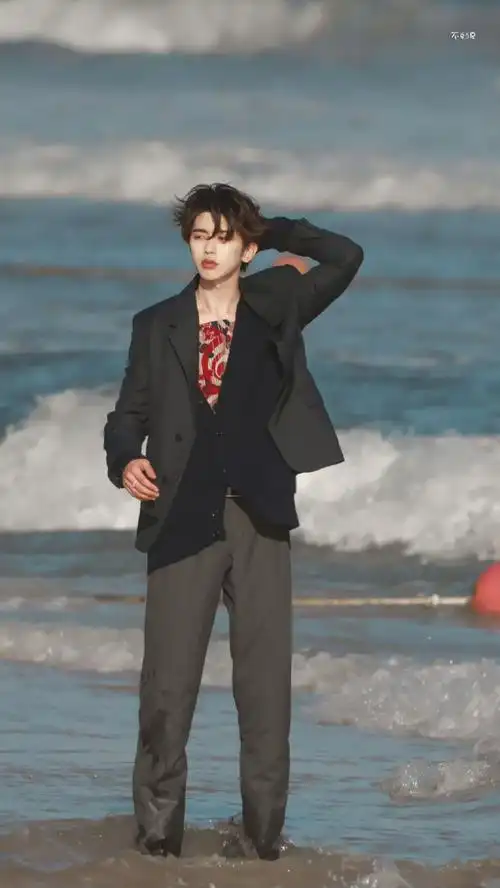 海边绝美氛围图,美到我心颤    #蔡徐坤#ride or die -蔡徐坤