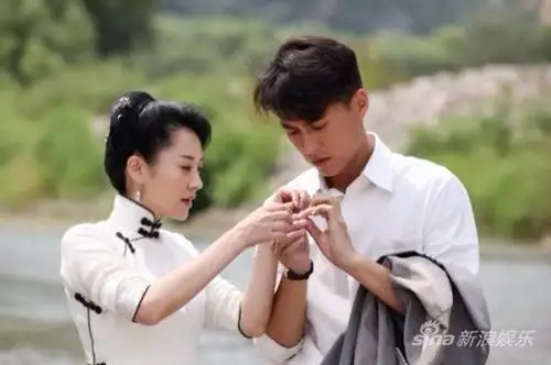 《来势凶猛》杀青 许晴靳东谱写乱世恋歌