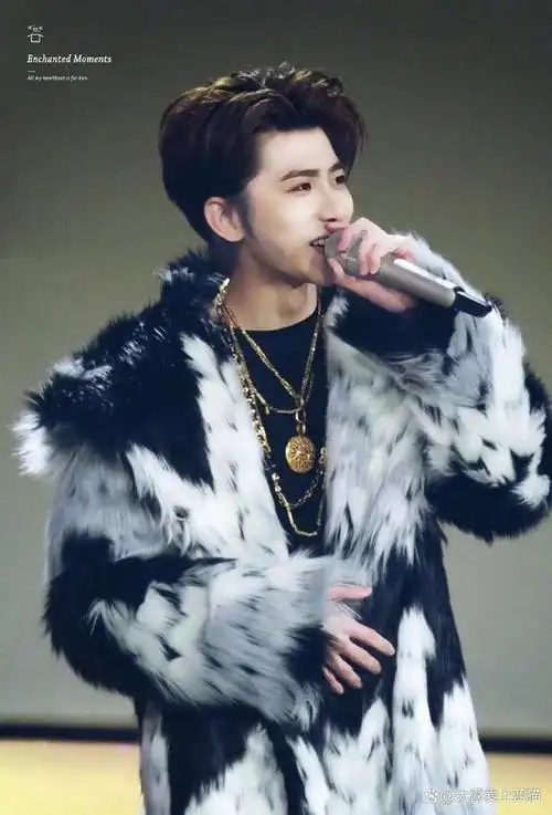 ikun们在蔡徐坤心中的位置发生变化!不再只是粉丝,而是家人