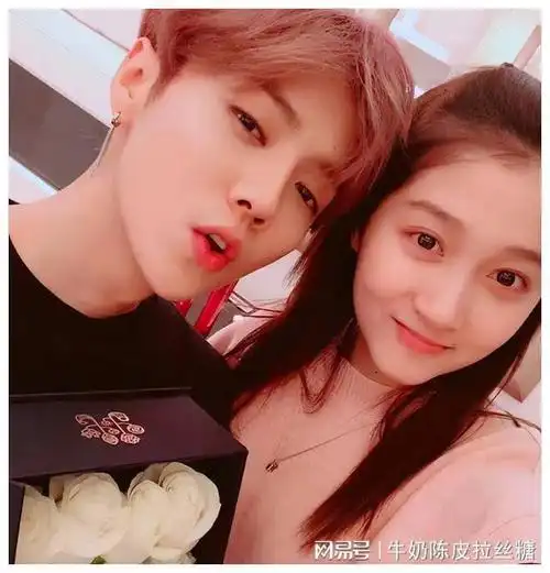 鹿晗和关晓彤七年恋情:甜蜜与坚守的典范|爱情|乐器|娱乐圈|胡歌老婆