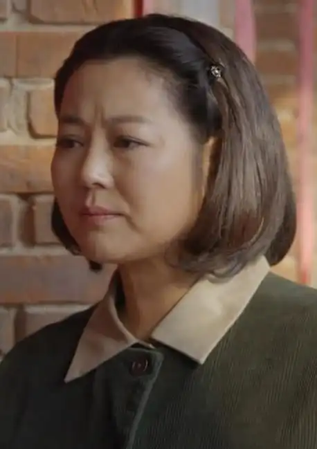 黄大妮王茜华饰孙木林沈航饰张玲玲蒋方婷饰辛小勤丹琳饰蝴蝶迷尹馨梓