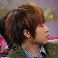 五月天阿信头像点击鼠标右键下载