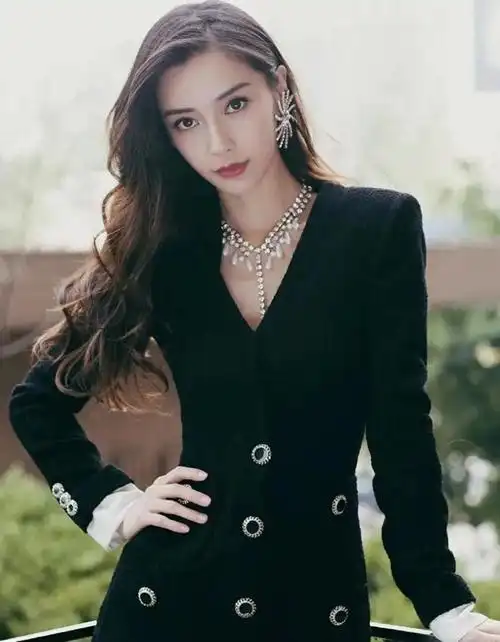 美女壁纸-第2594期-杨颖