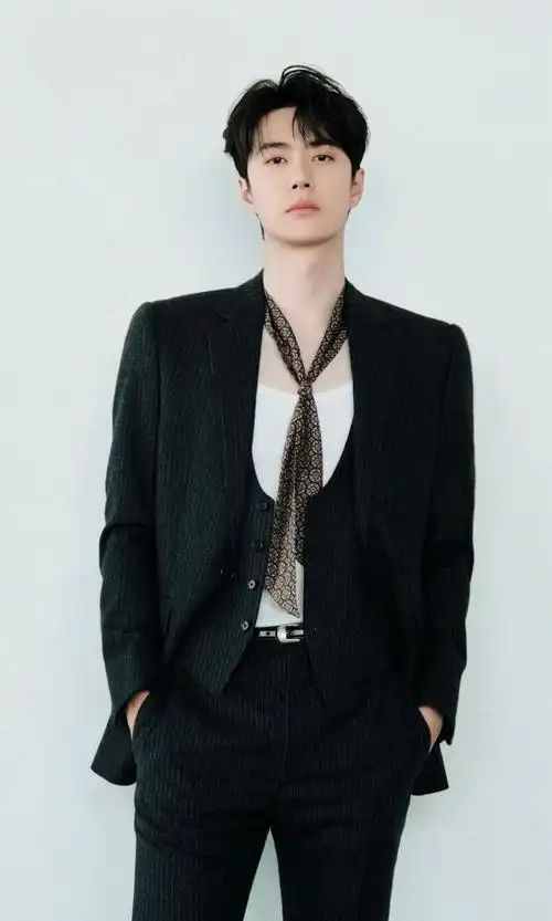 王一博 爱奇艺尖叫之夜#各位想看王一博什么造型