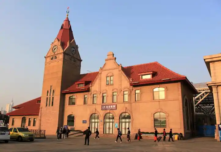 青岛火车站图片