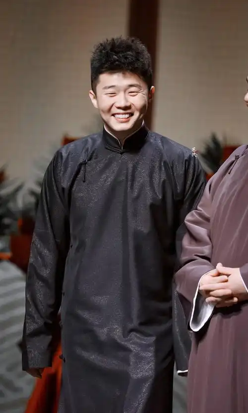 周九良的笑容太治愈了吧!